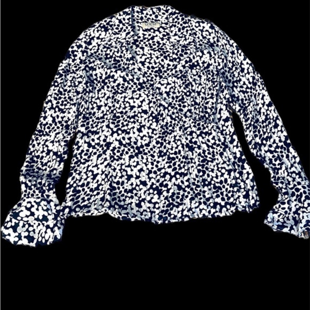 Chic Black & White Geometric Flower Print Blouse